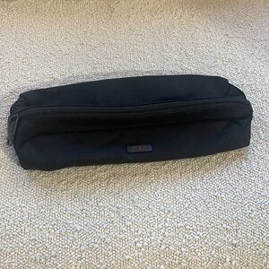 Tumi electronics or toiletries case